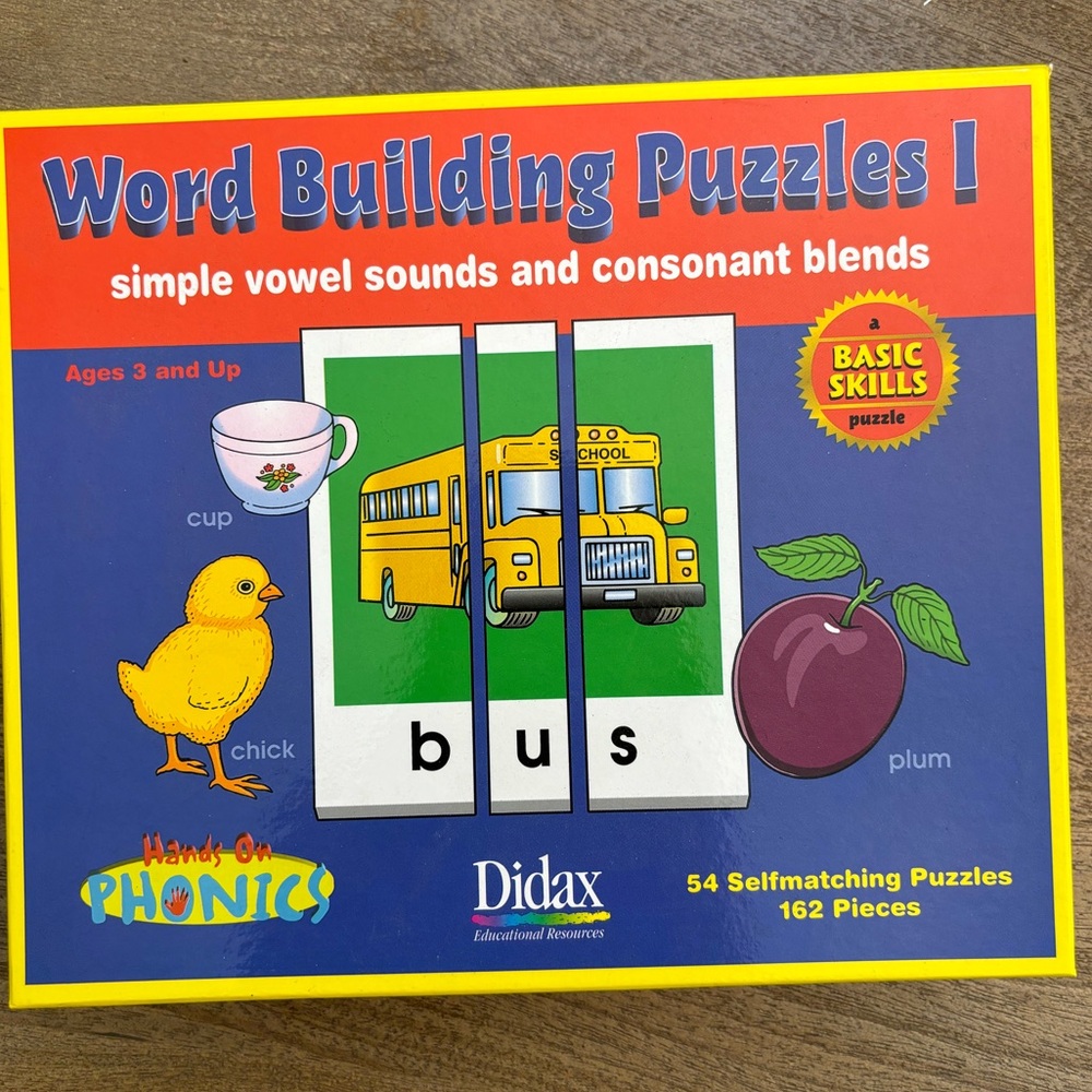 163 pc word building puzzle excellent condition